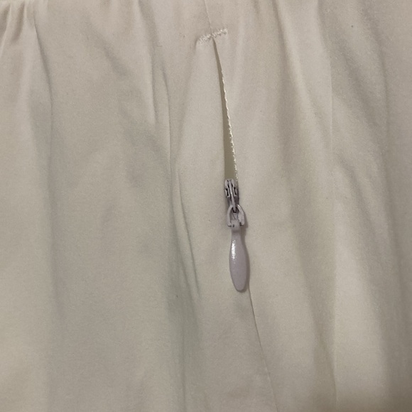 MEIVSO Women's White Lightweight Athletic Skirt with Built-in Shorts, Size Small - Picture 5 of 9